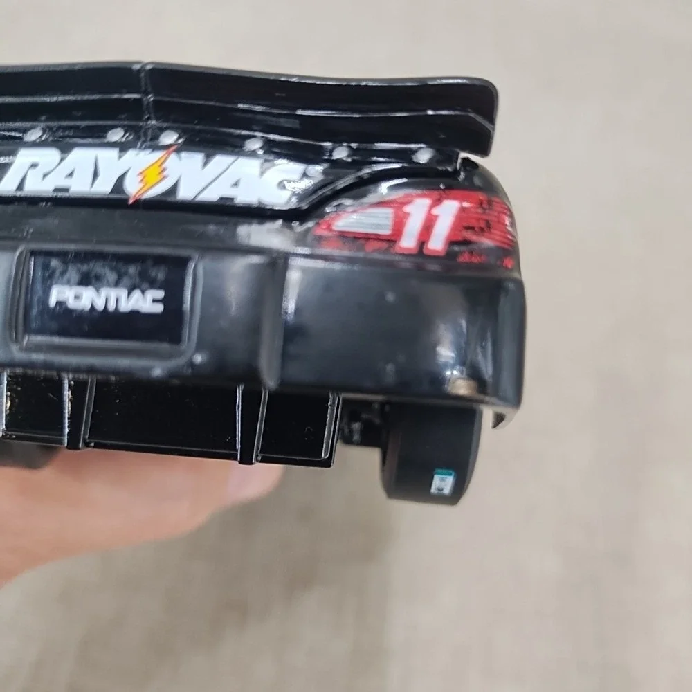 1:24 Action Diecast Jason Jarrett #11 Rayovac 2000 Pontiac Grand Prix Limited Ed